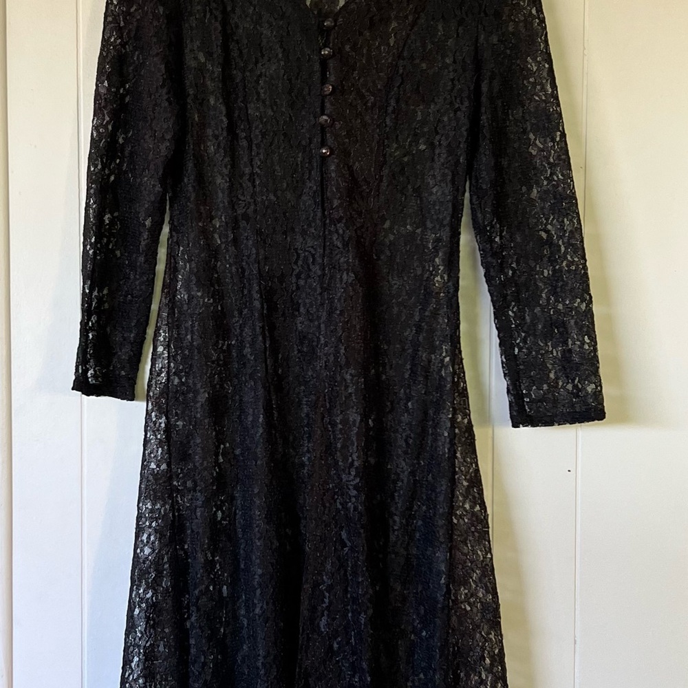 Elegant Black Lace Dress
